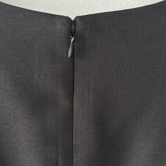 Black Label by Evan-Picone Lined Sleeveless Dress - Picture 4 of 6